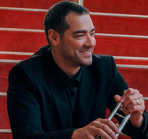 alejandro vega